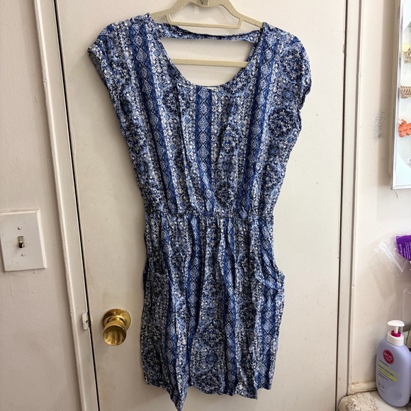 Pink Rose Dresses & Skirts - Pink Rose Blue and White Patterned Mini Dress